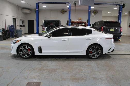 2021 Kia Stinger GT2