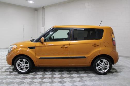 2011 Kia Soul +