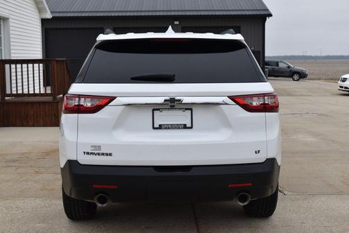 Summit White 2021 Chevrolet Traverse LT Cloth