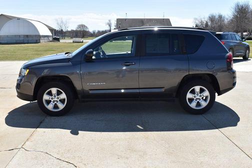 Granite Crystal Metallic Clearcoat 2017 Jeep Compass Sport