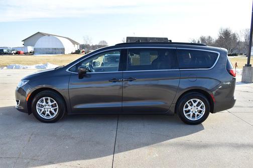 2020 Chrysler Voyager LXI