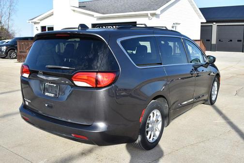 2020 Chrysler Voyager LXI