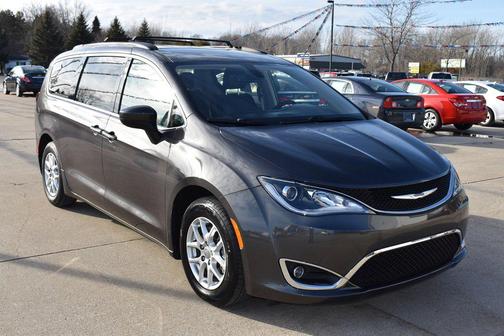 2020 Chrysler Voyager LXI