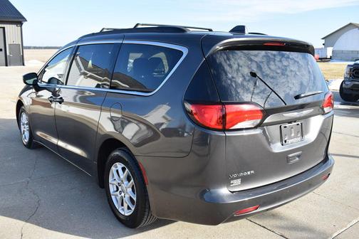2020 Chrysler Voyager LXI