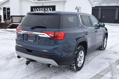 2019 GMC Acadia SLE-1