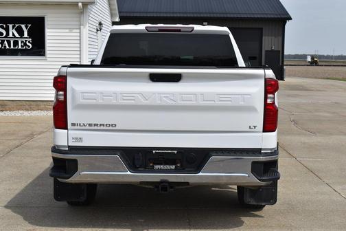 WHITE 2019 Chevrolet Silverado 1500 LT
