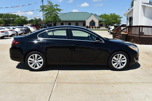 BLACK 2016 Buick Regal Turbo