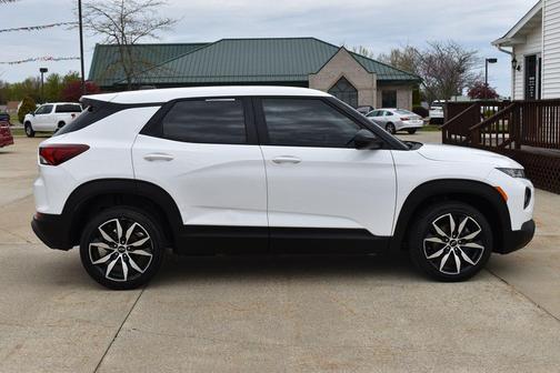 Summit White 2021 Chevrolet Trailblazer Base