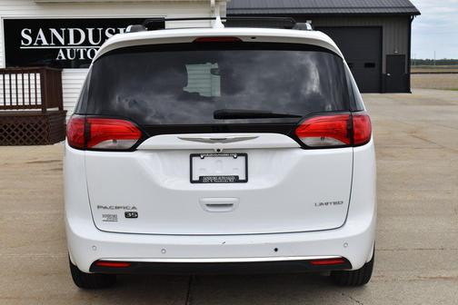 Bright White Clearcoat 2020 Chrysler Pacifica Limited