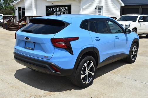 Fountain Blue 2024 Chevrolet Trax 1RS