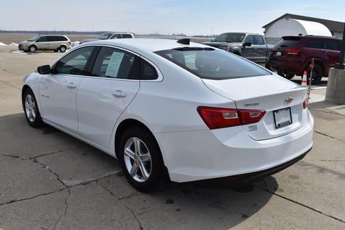 2022 Chevrolet Malibu 1LS