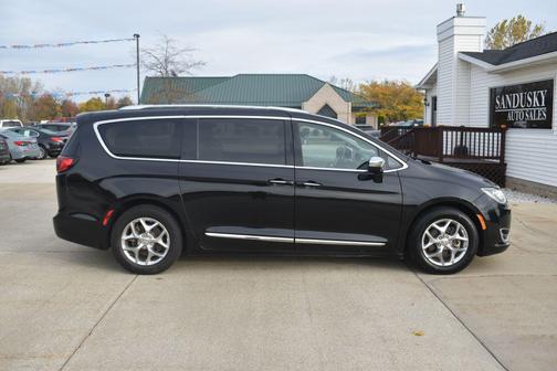 2019 Chrysler Pacifica Limited
