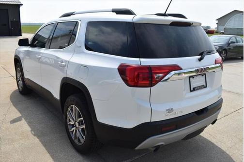 2019 GMC Acadia SLE-2