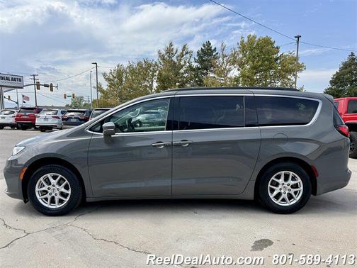 2022 Chrysler Pacifica Touring L