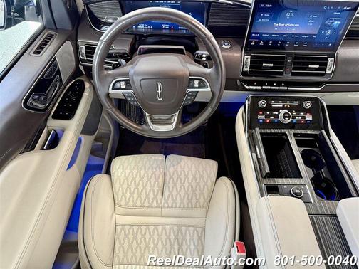 2022 Lincoln Navigator Black Label