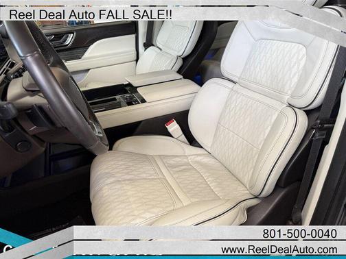 2022 Lincoln Navigator Black Label