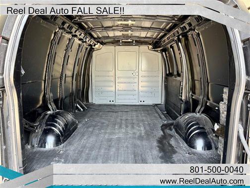 2023 GMC Savana 2500 Work Van