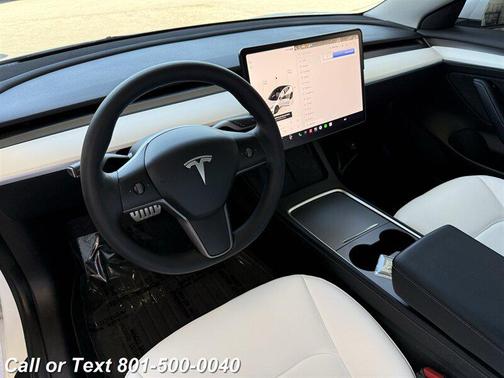Pearl White Multi-Coat 2022 Tesla Model 3 Performance