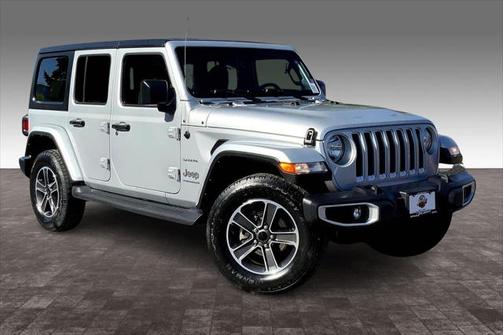2023 Jeep Wrangler 4-Door Sahara 4x4