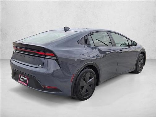 2025 Toyota Prius LE