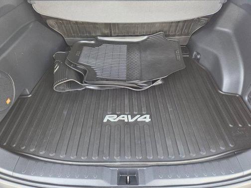 2022 Toyota RAV4 Hybrid Limited