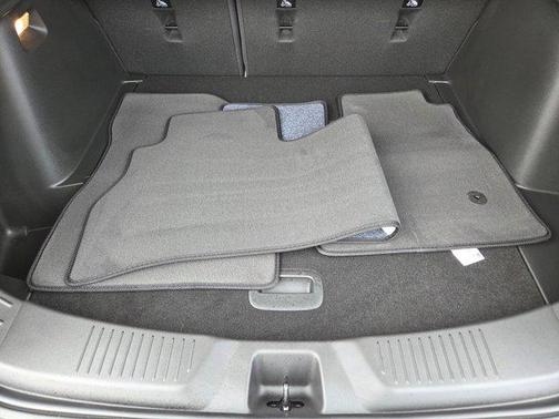 Summit White 2026 Buick Envista Preferred FWD