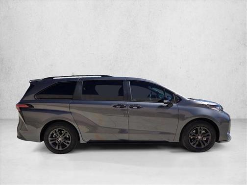 2025 Toyota Sienna XSE 7 Passenger