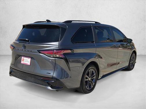 2025 Toyota Sienna XSE 7 Passenger