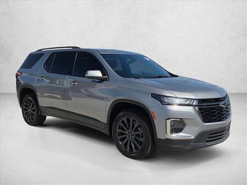 Sterling Gray Metallic 2024 Chevrolet Traverse RS
