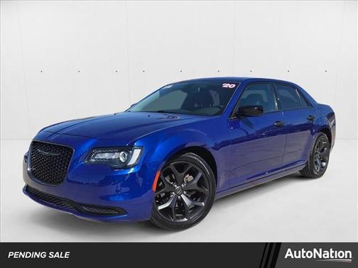 2020 Chrysler 300 Touring