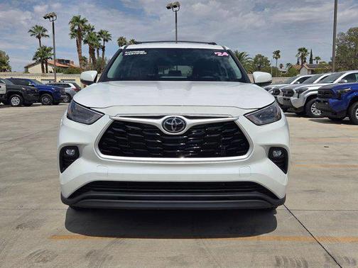 2024 Toyota Highlander LE