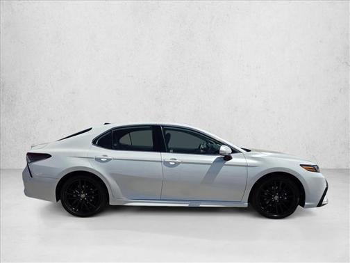 Wind Chill Pearl 2024 Toyota Camry XSE