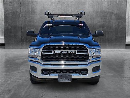 2022 RAM 2500 Big Horn Regular Cab 4x2 8' Box