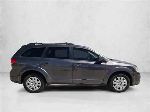 Granite Pearlcoat 2019 Dodge Journey SE