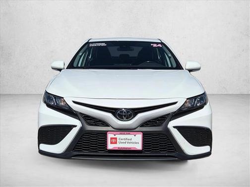 Ice Cap 2024 Toyota Camry SE