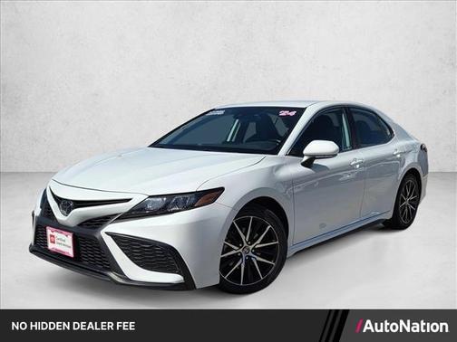 Ice Cap 2024 Toyota Camry SE