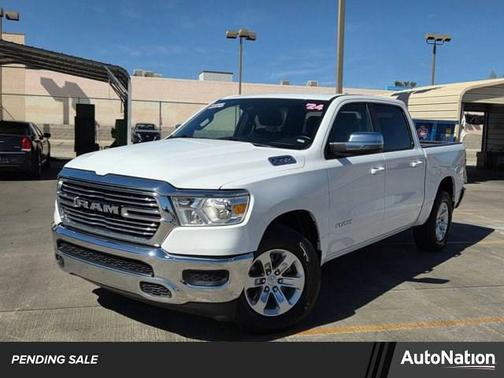 Bright White Clearcoat 2024 RAM 1500 Laramie