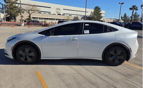 2026 Toyota Prius Plug-In Hybrid SE