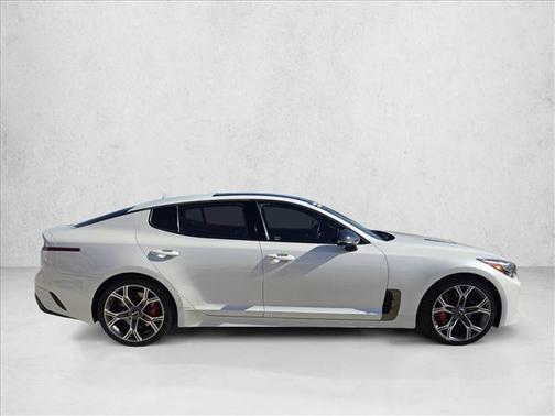 2020 Kia Stinger GT1