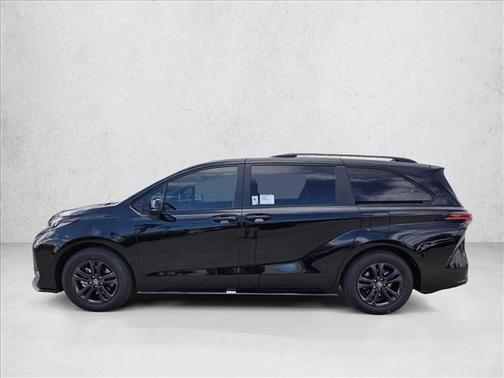 2025 Toyota Sienna XSE 7 Passenger
