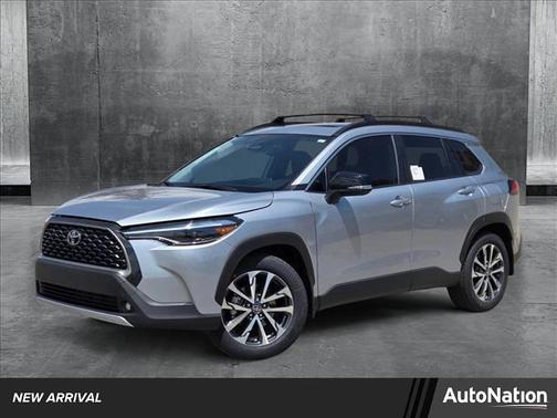 2025 Toyota Corolla Cross XLE