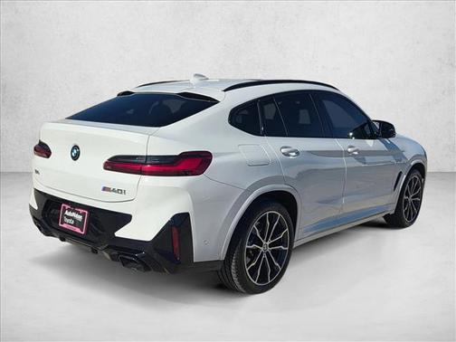 2022 BMW X4 M40i