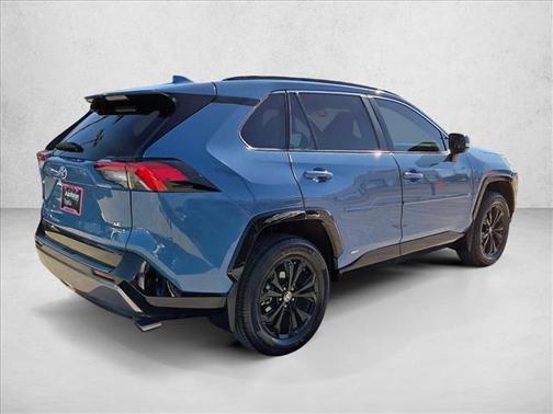 2023 Toyota RAV4 Hybrid SE