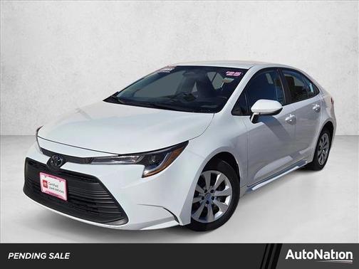 2025 Toyota Corolla LE