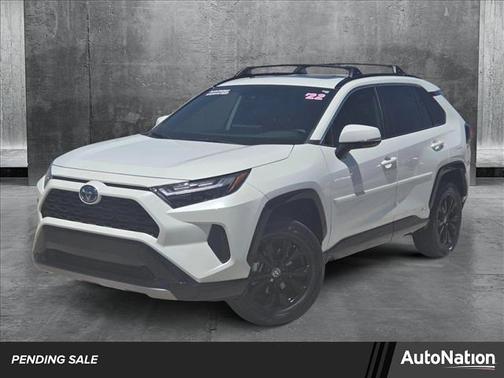 2022 Toyota RAV4 Hybrid SE