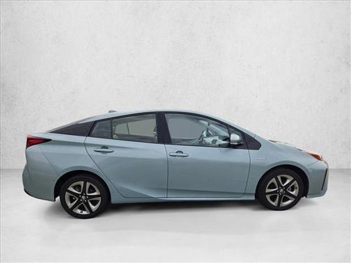 2020 Toyota Prius XLE
