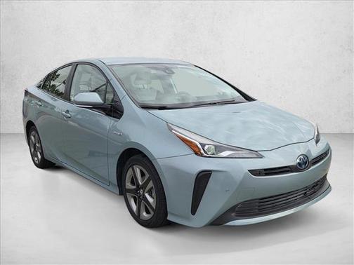 2020 Toyota Prius XLE