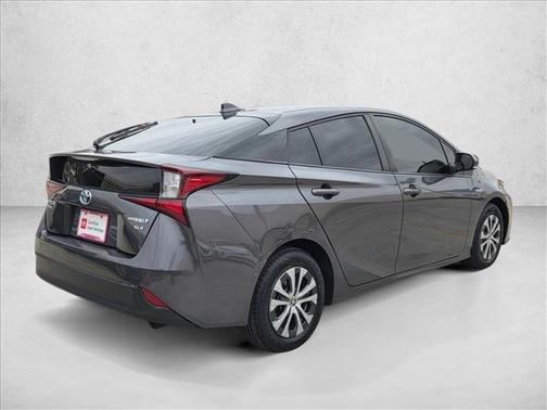 2021 Toyota Prius XLE