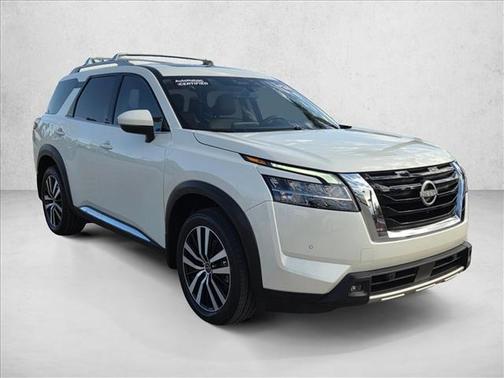 2024 Nissan Pathfinder Platinum FWD