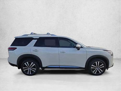 2024 Nissan Pathfinder Platinum FWD